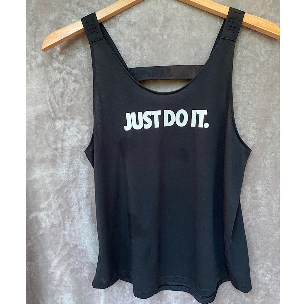🎉Nike Dri-Fit Tank, Size M, Black